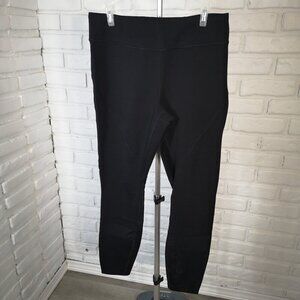 Hyba Ladies Size Medium Black 7/8 Leggings with Hidden Back Pocket